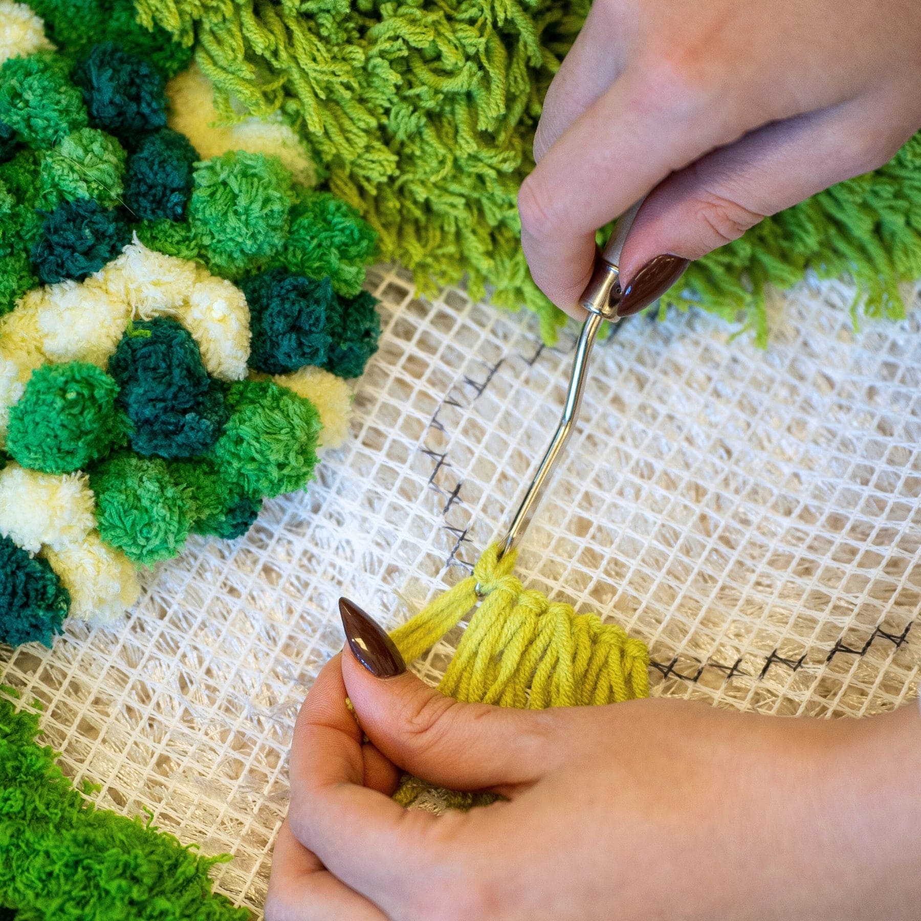 GRASSY FIELDS | XXL Moss Rug Making Kit