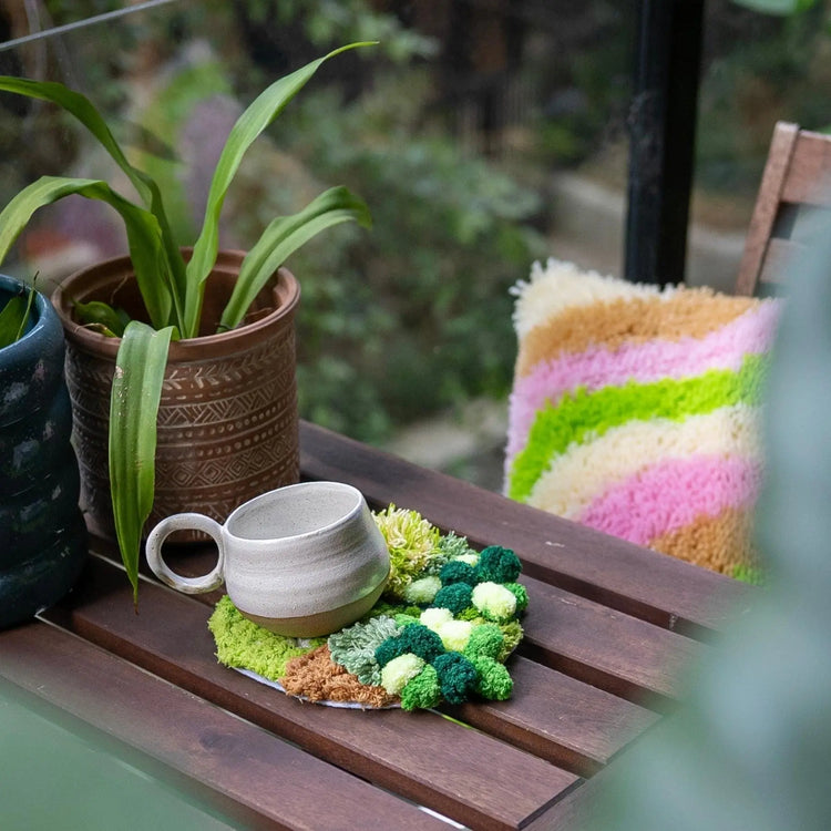 GRASSY GARDEN Moss Rug Coaster Kit – Craft Club Co