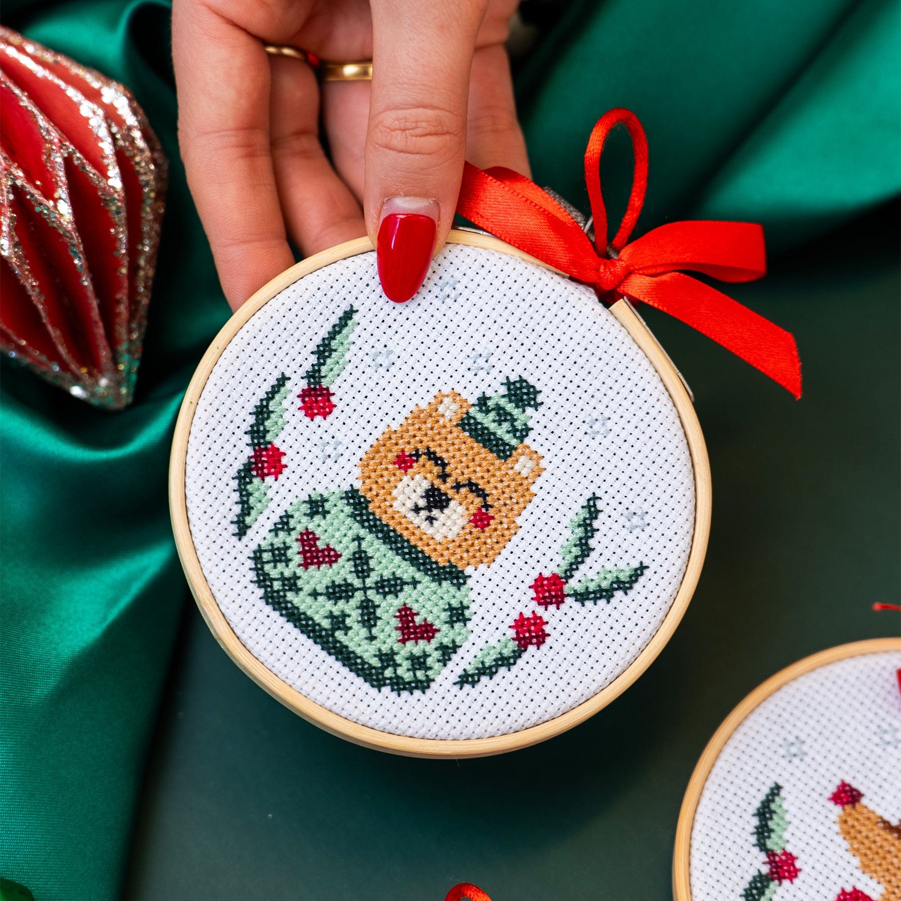 Craft Club Co FESTIVE FRIENDS | Christmas Mini Ornaments Cross Stitch Kit