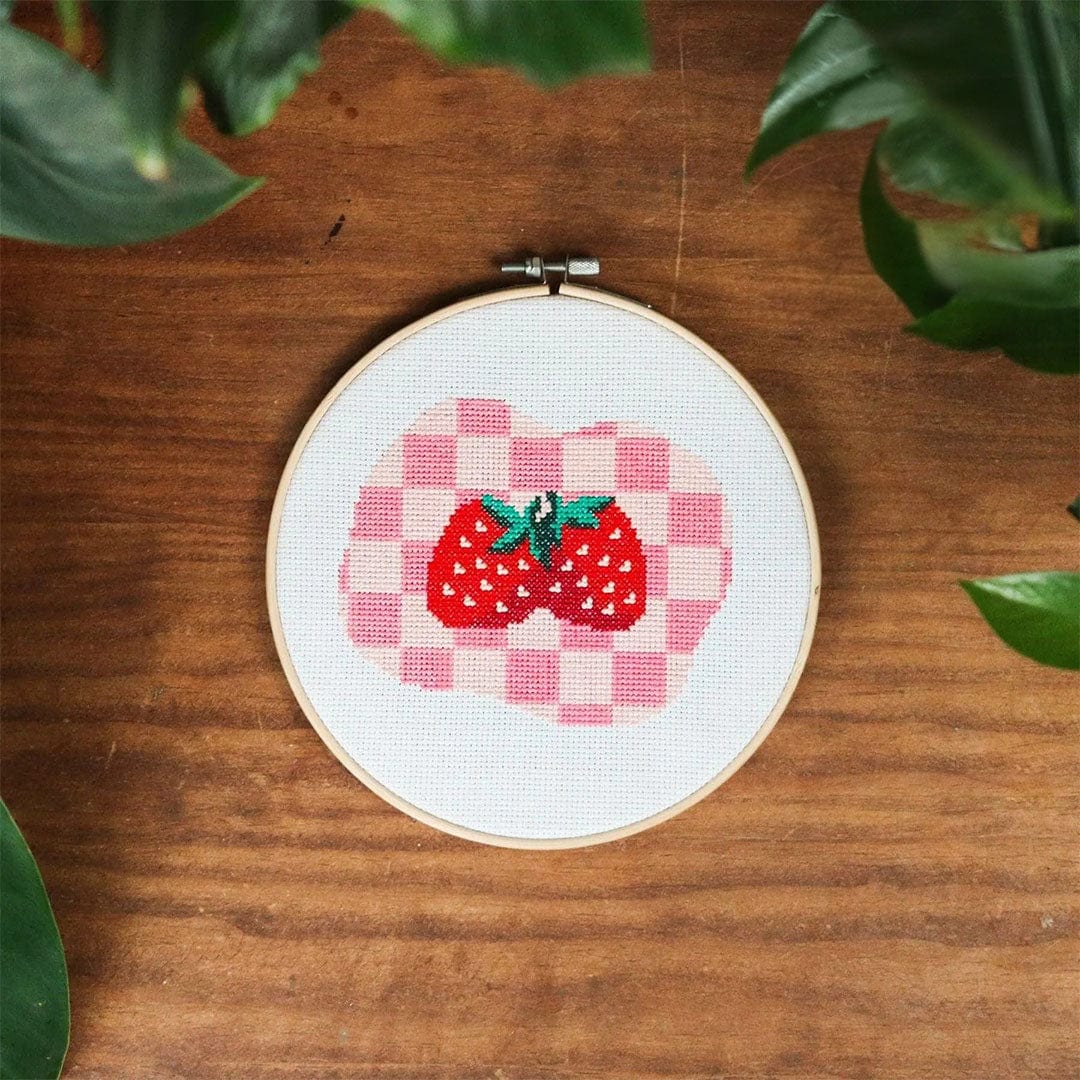 Craft Club Co STRAWBERRY SUMMER Cross Stitch Kit