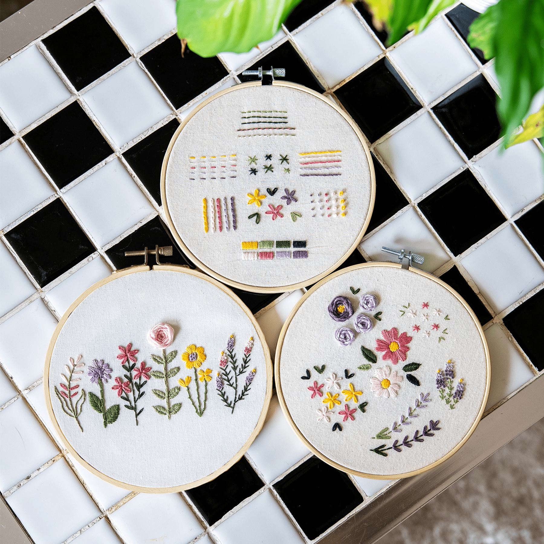 Craft Club Co DELUXE | FLORAL SAMPLER Embroidery Kit