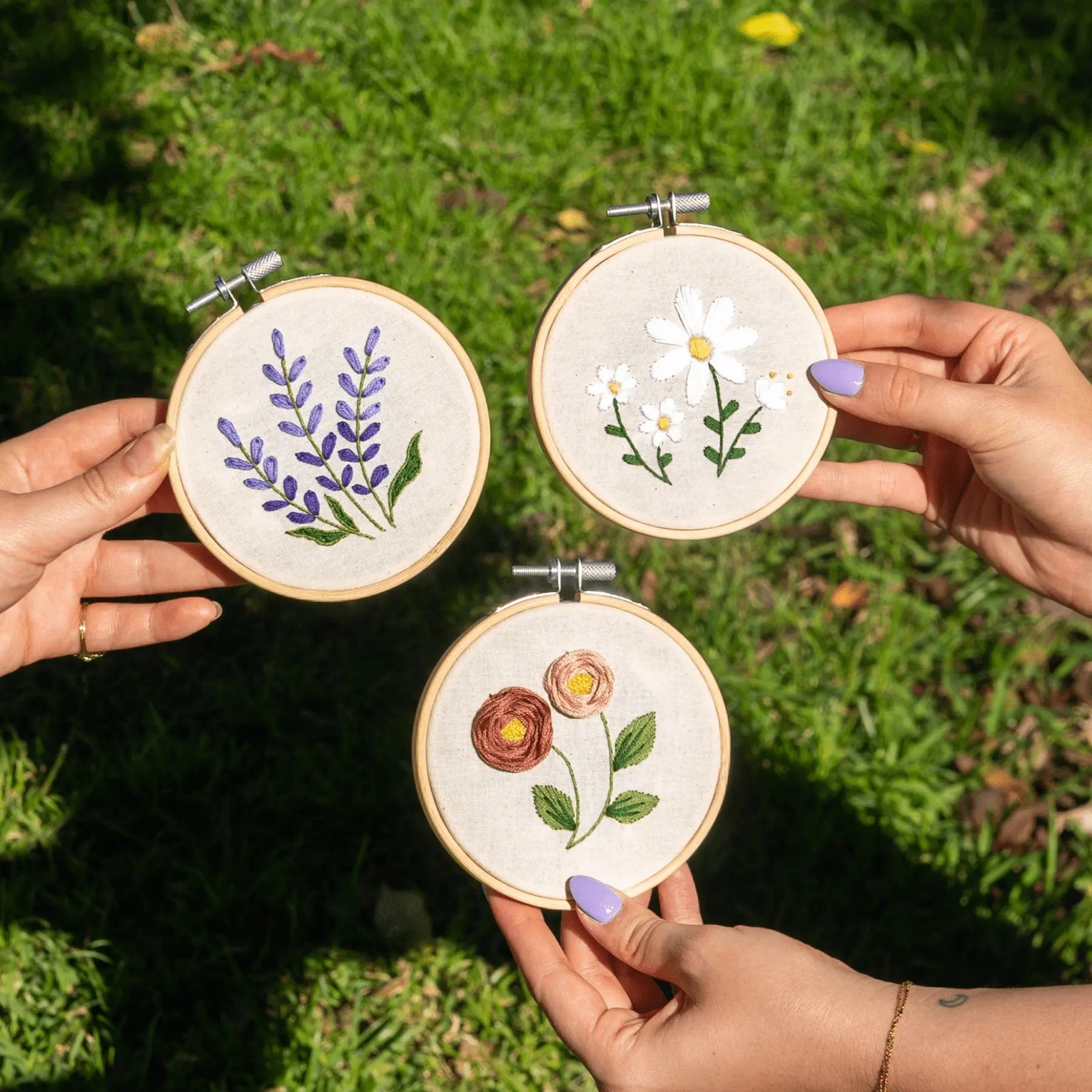 Craft Club Co FLORAL MINIS Embroidery Kit