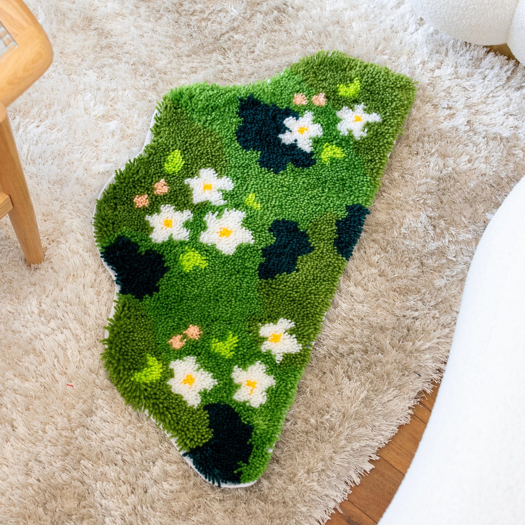 Craft Club Co FLOWER GLADE | XL Mirror Rug Making Kit