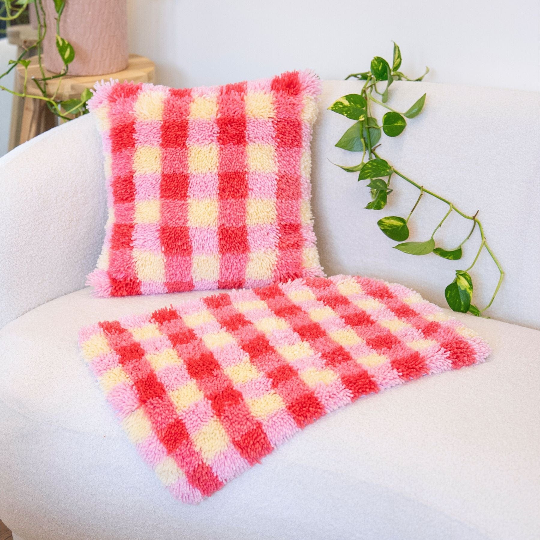 Craft Club Co PINK LEMONADE | Gingham Latch Hooking Bundle